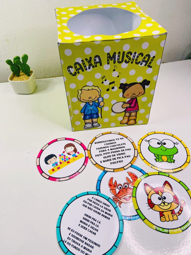 Caixa Musical - Bia - Ensinando com Amor